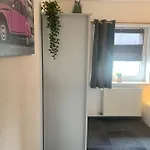 Zur Schleuse فندق