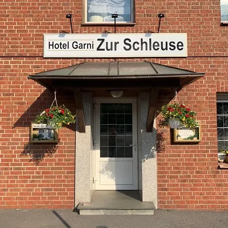 Zur Schleuse Hotel *