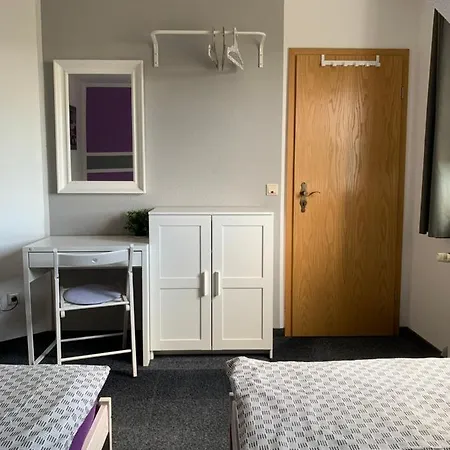 Zur Schleuse Hotel *