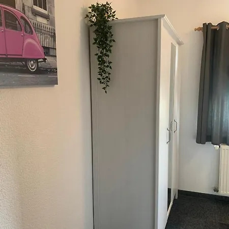 Zur Schleuse