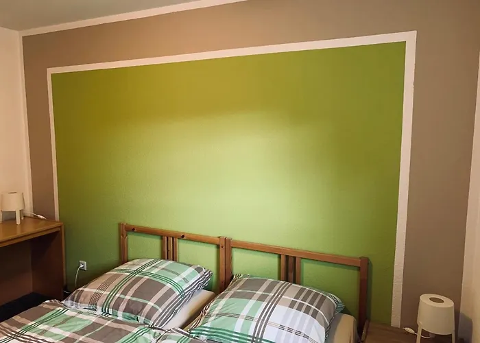 Zur Schleuse فندق