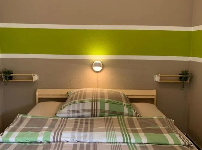 Zur Schleuse * داتلن