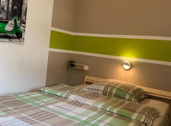 Zur Schleuse داتلن