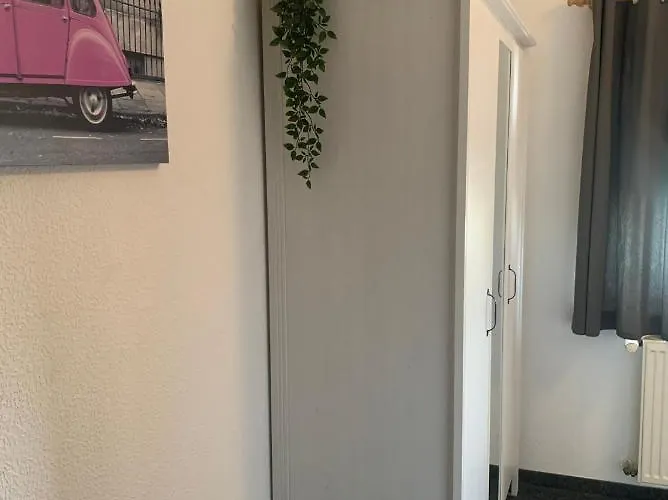 Zur Schleuse