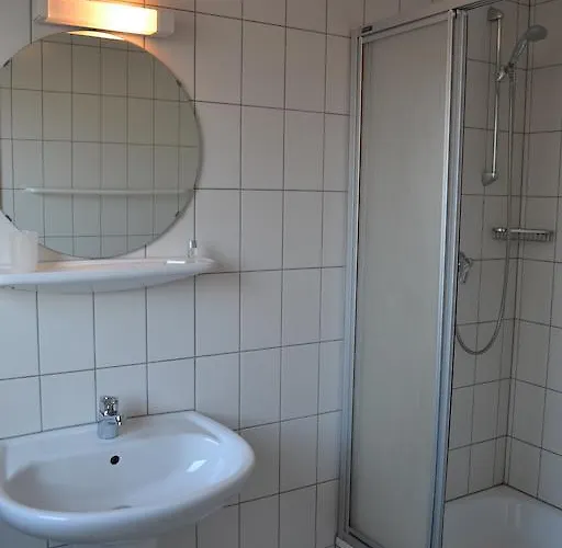 Zur Schleuse * داتلن